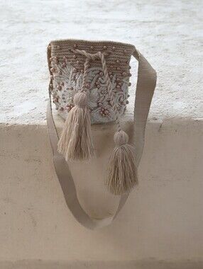 Wayuu Pearl Mochila Beige Tassel Hand Embroidered Mini Bucket Bag With Tassels